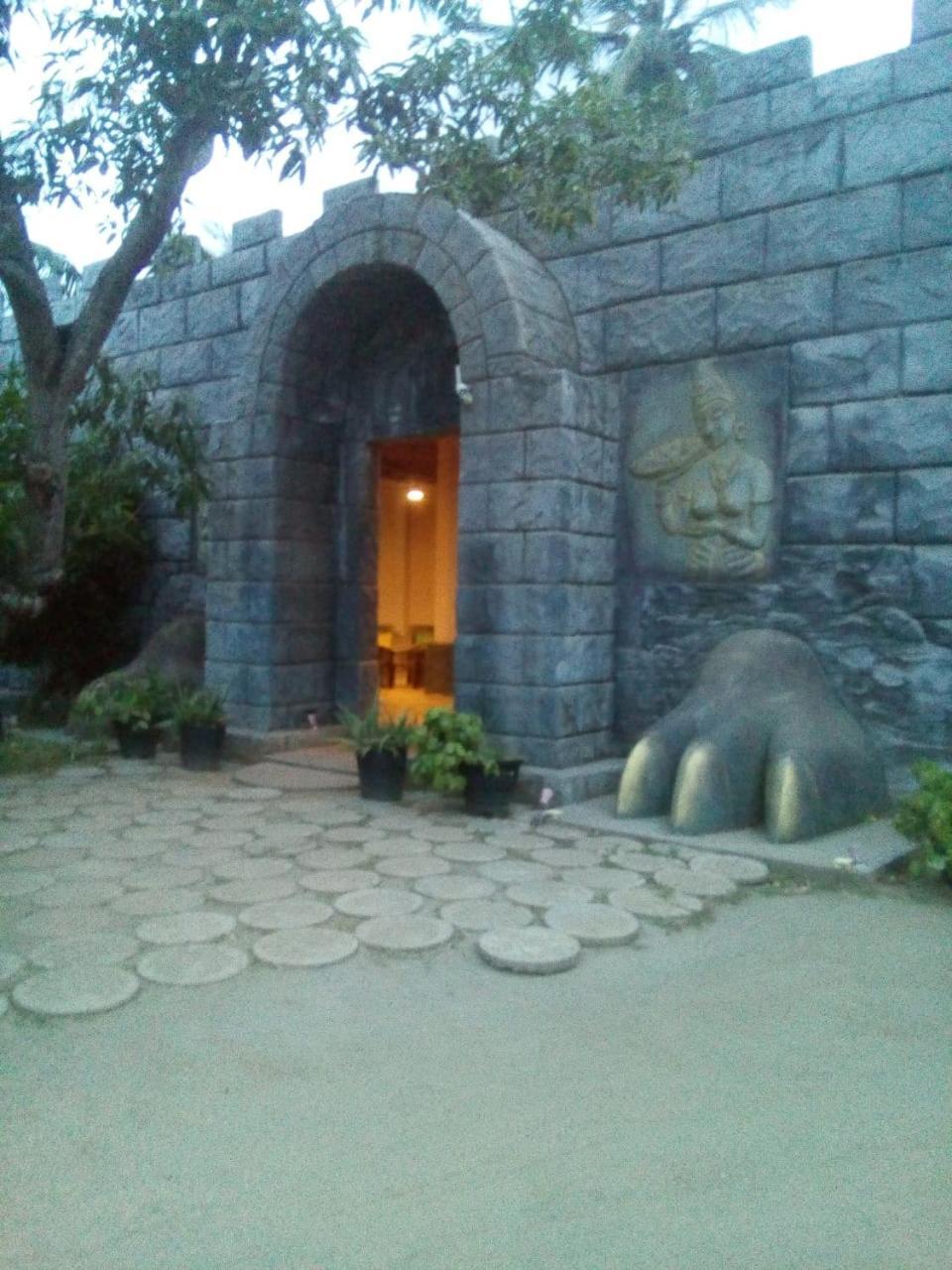 Isiwara Paura Bugged Apartment Sigiriya Exterior photo
